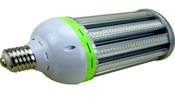 360度100wはトウモロコシ軽いE40 E39 B22 E27の基盤、導かれたトウモロコシの街灯を導きました サプライヤー